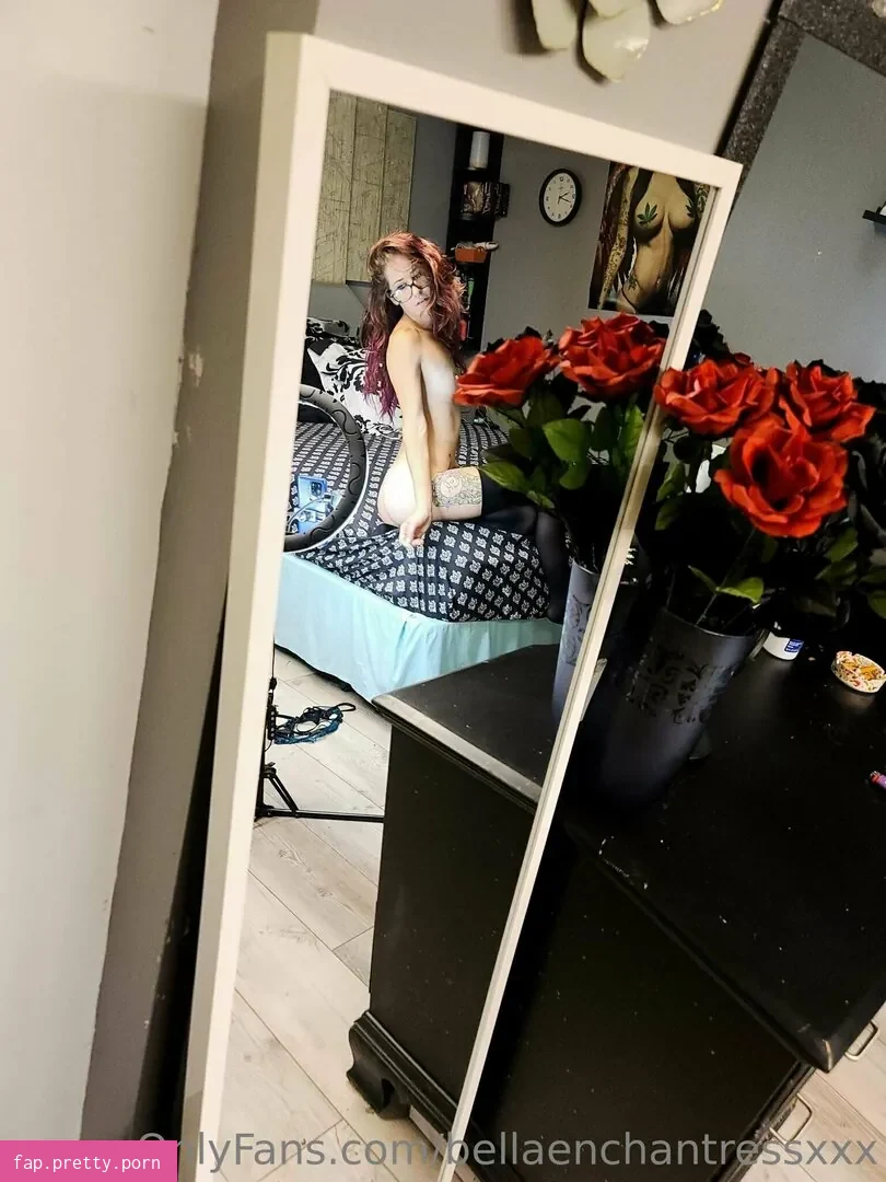 bellaenchantressxxx - Photo #12