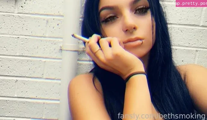 bethsmoking - Photo #10