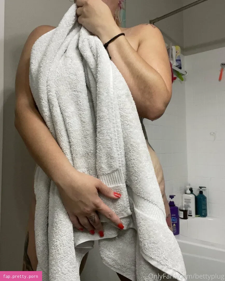 bettyplug - Photo #25