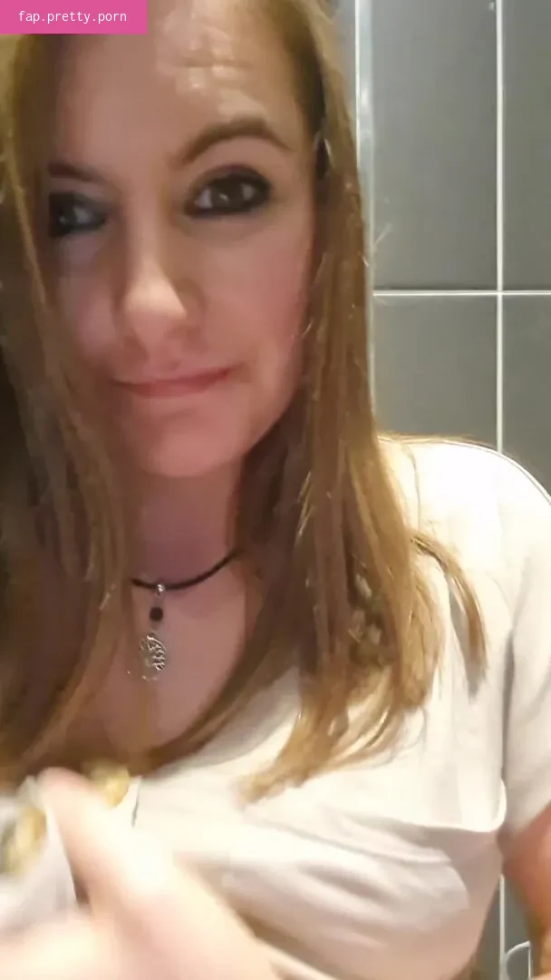 bored_english_wife - Photo #91