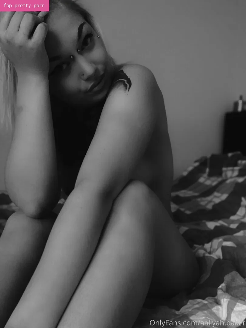 bat.gyal - Photo #32