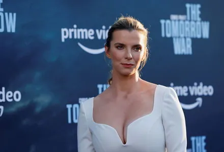 Betty Gilpin