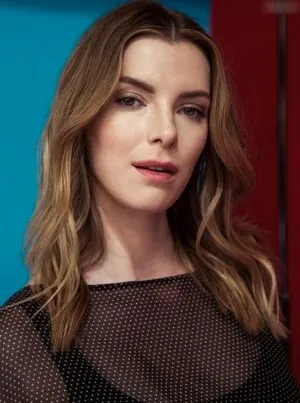 Betty Gilpin