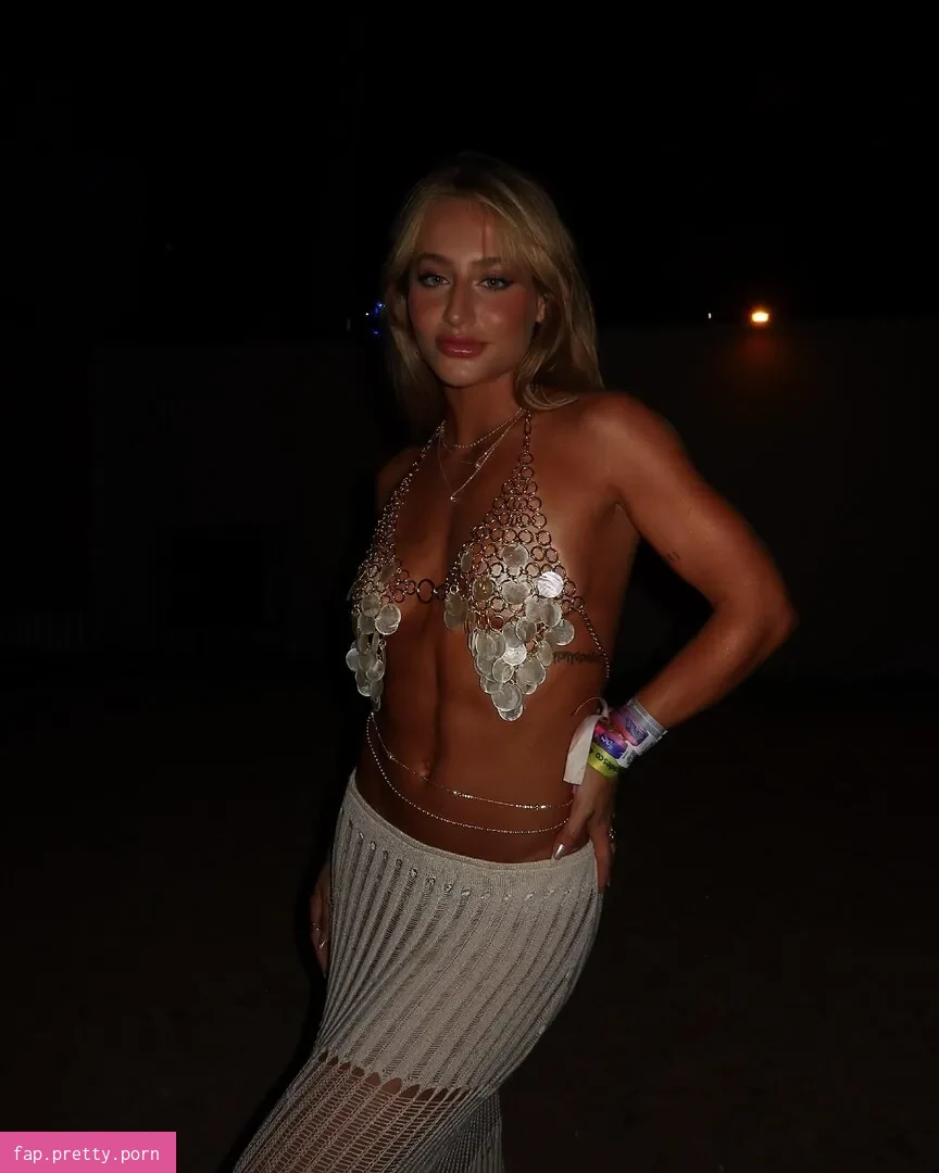 Bruna Griphao - Photo #84
