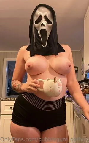 bubblegum_gothicc
