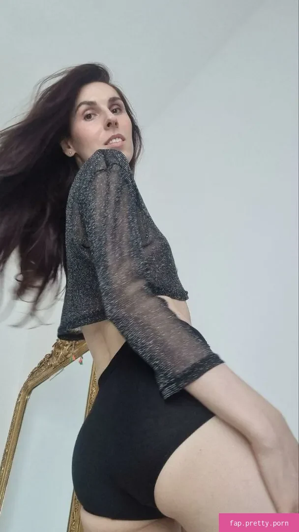 Bambi Hou - Photo #22