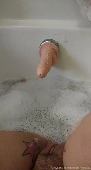 blonde_honey22