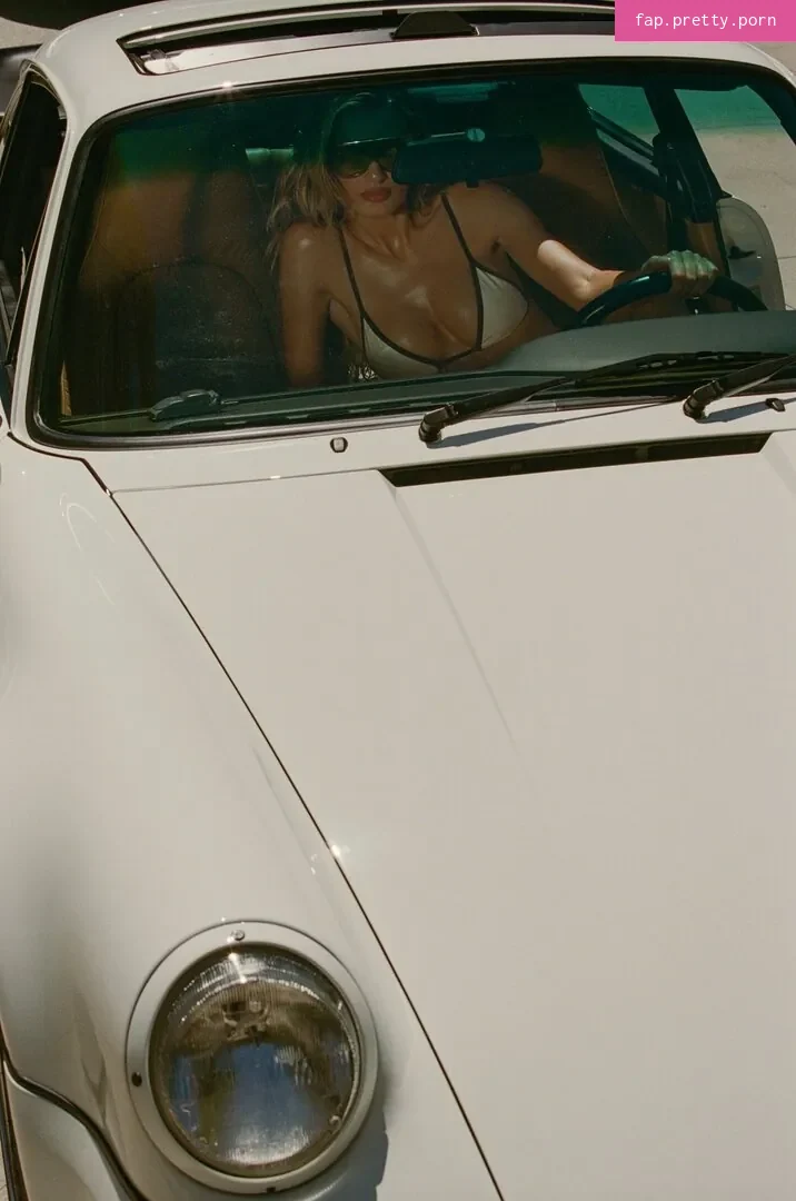 Bregje Heinen - Photo #17