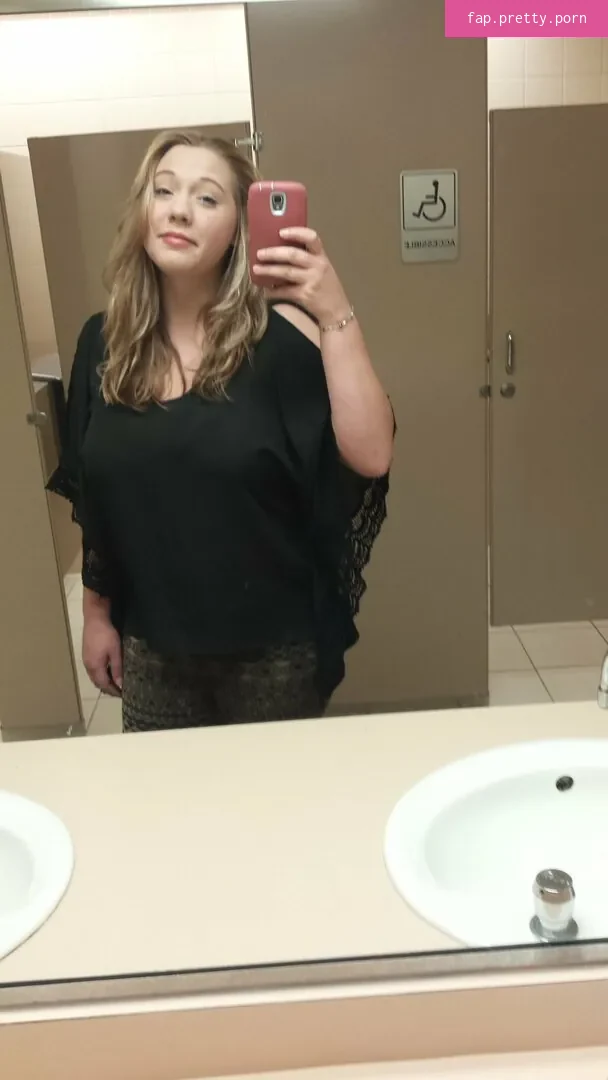 BigBoobieBubblez - Photo #17
