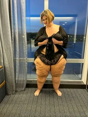 bigbootyasshley