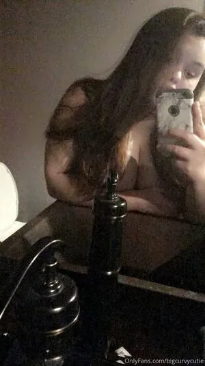 bigcurvycutie
