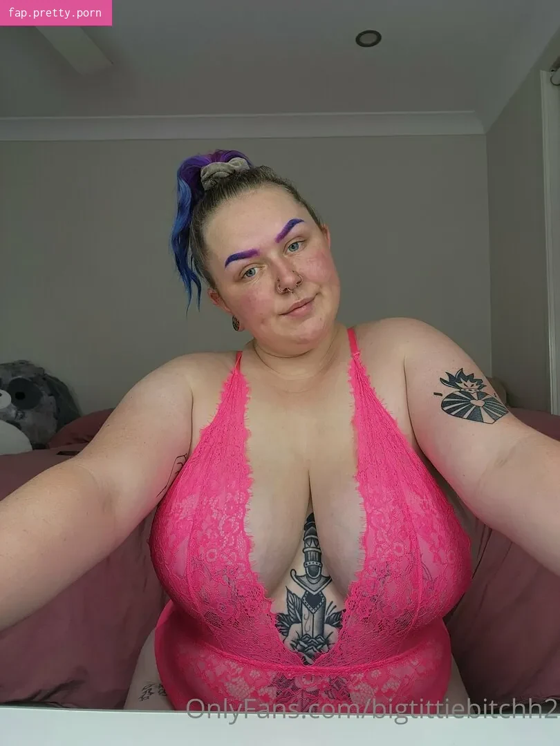 bigtittybitchh2 - Photo #92
