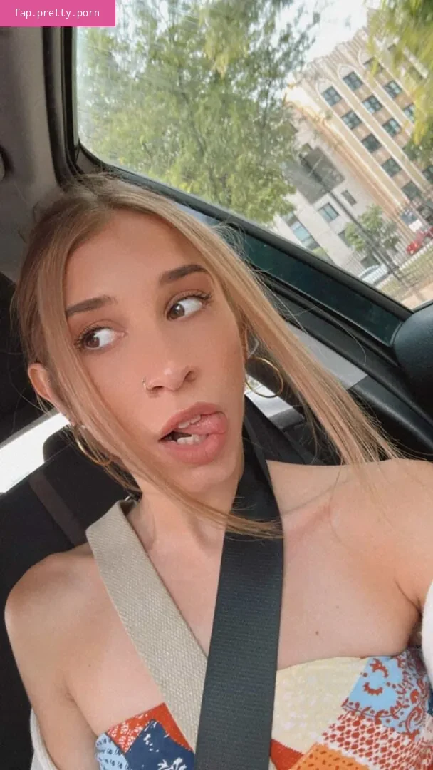 Bella Jade - Photo #02