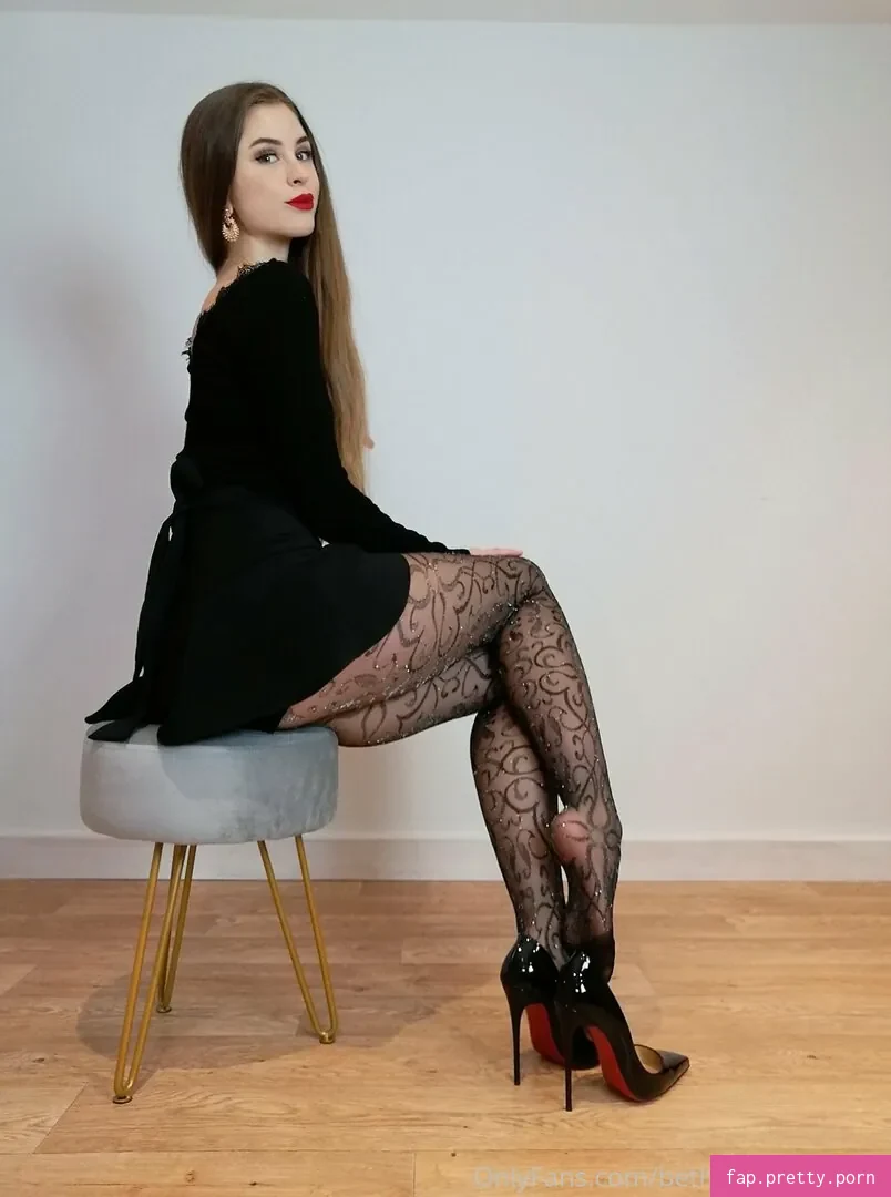 Bethany James - Photo #08