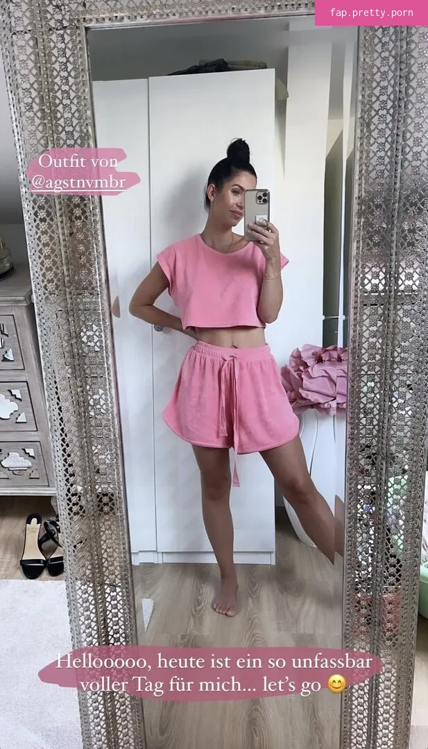 Bella Kraus - Photo #91