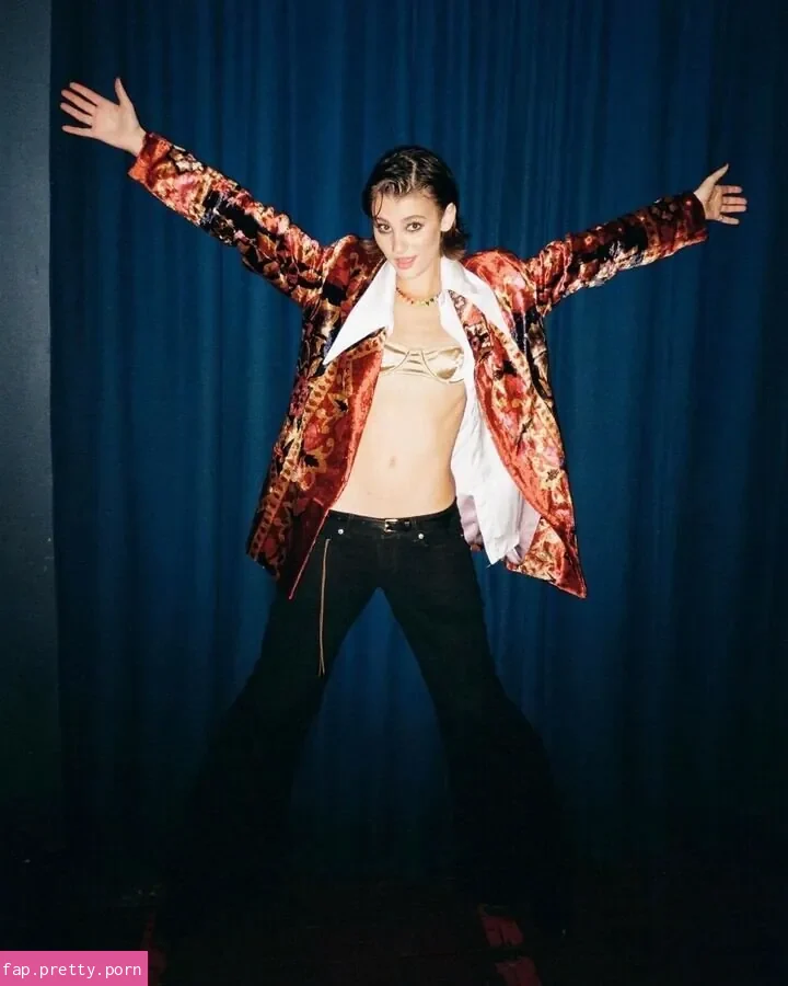 Bec Lauder - Photo #93