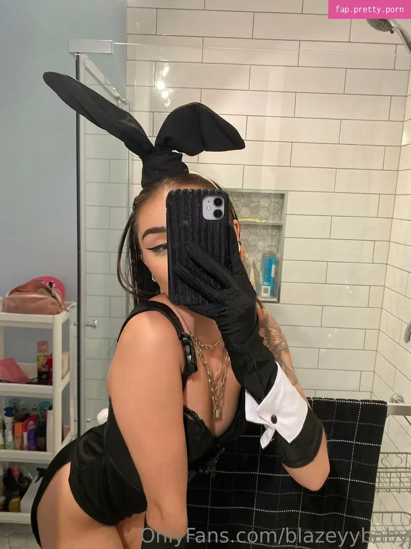 blazeyxoxo - Photo #26