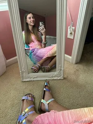 blissfulellie