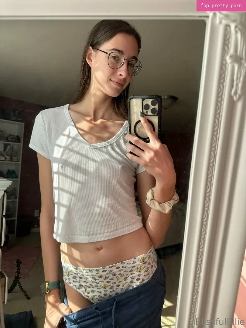 blissfulellie - Photo #01