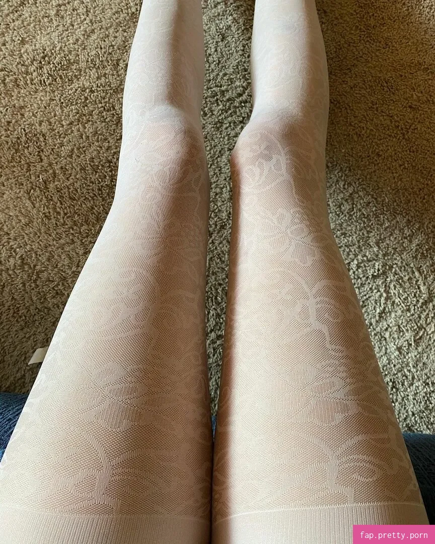 blissfulellie - Photo #37