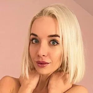 blonde.lady