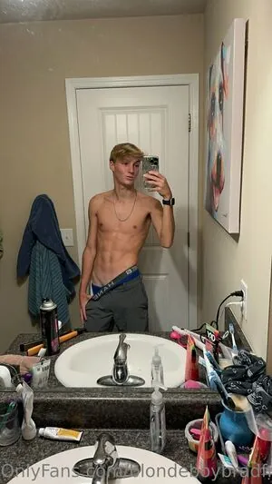 blondeboybradfree