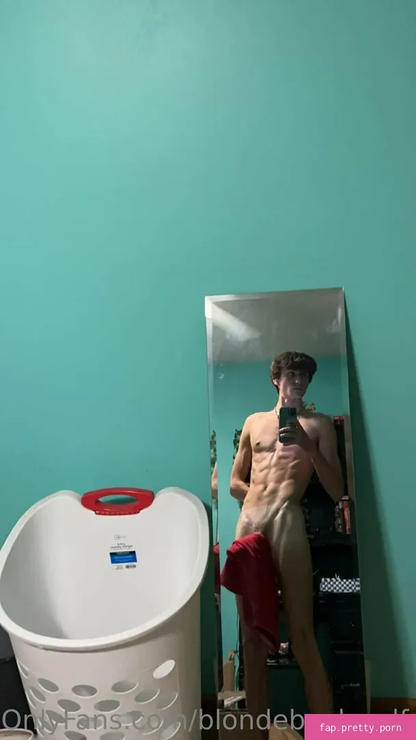 blondeboybradfree - Photo #67