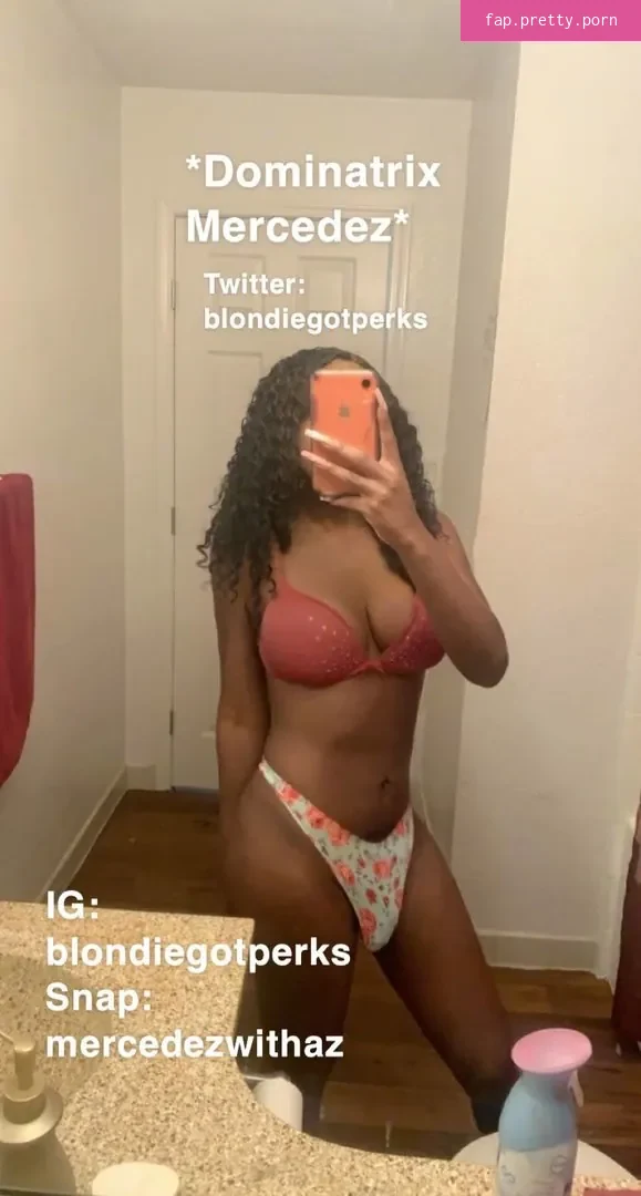 BlondieGotPerks - Photo #13