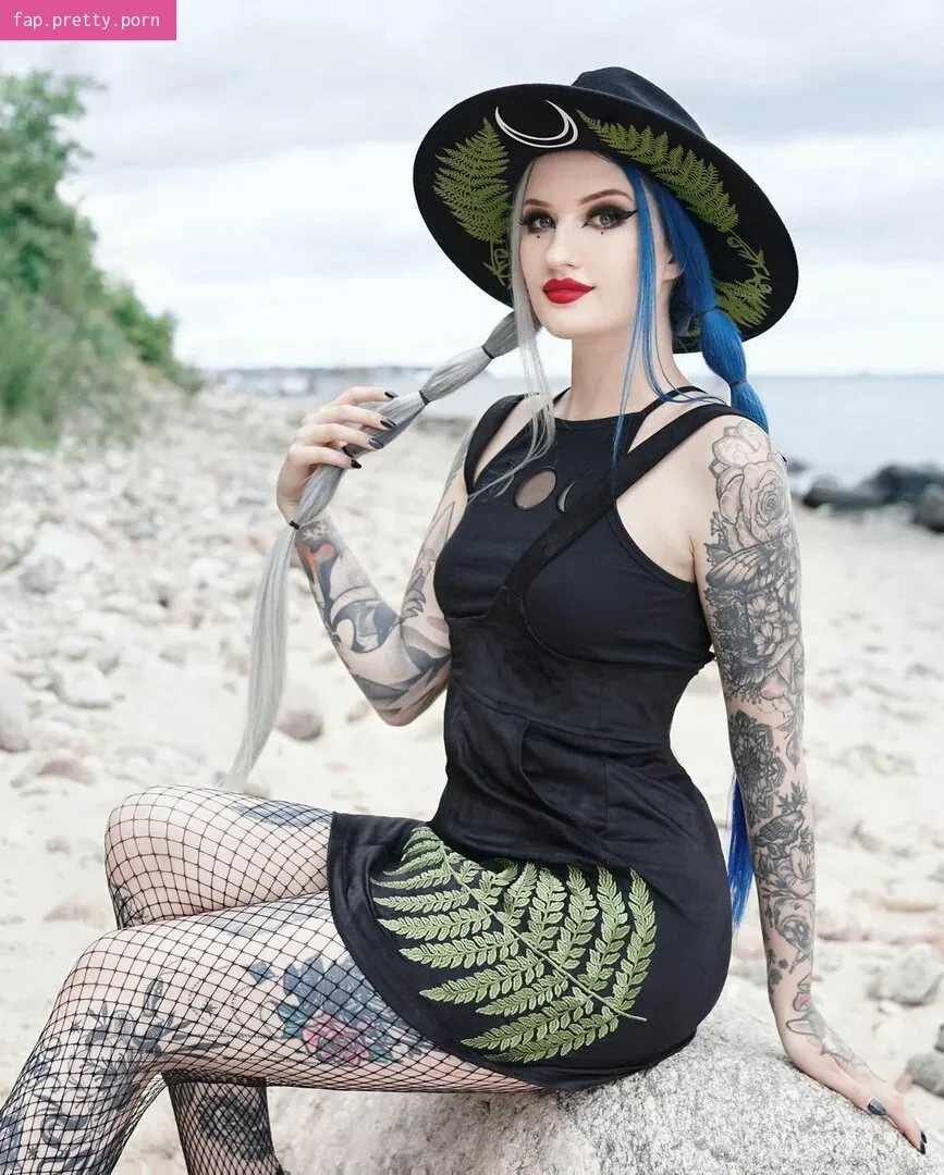 BlueAstrid - Photo #24