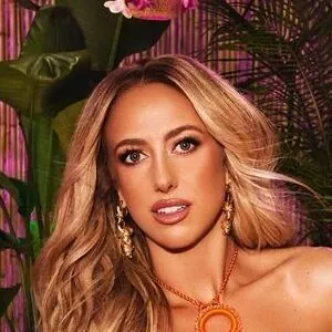 Brittany Lynne/Mahomes