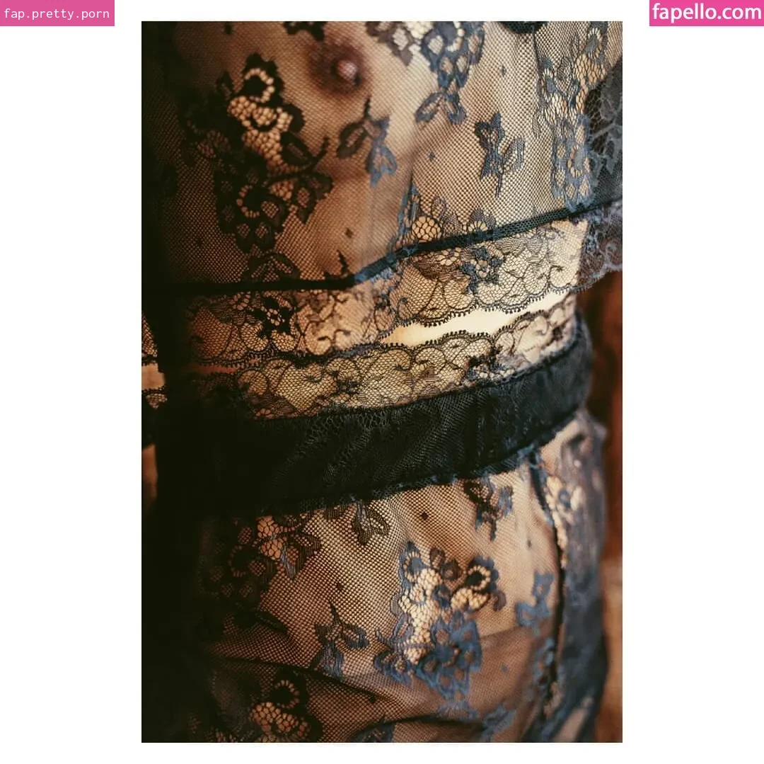 Boryana Manoiilova - Photo #08