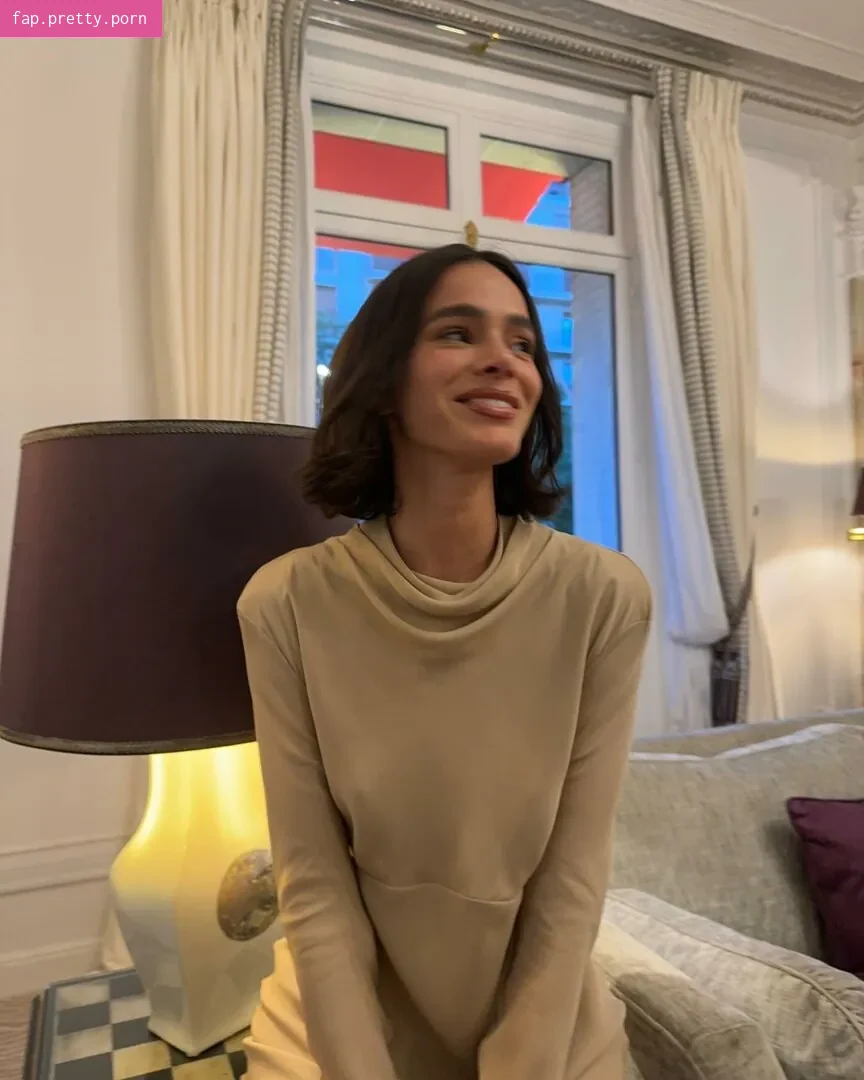Bruna Marquezine - Photo #25