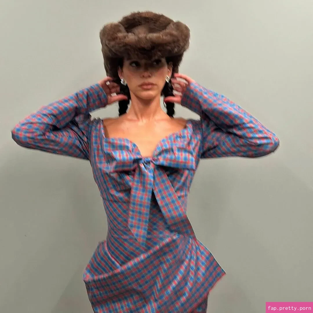 Bruna Marquezine - Photo #40