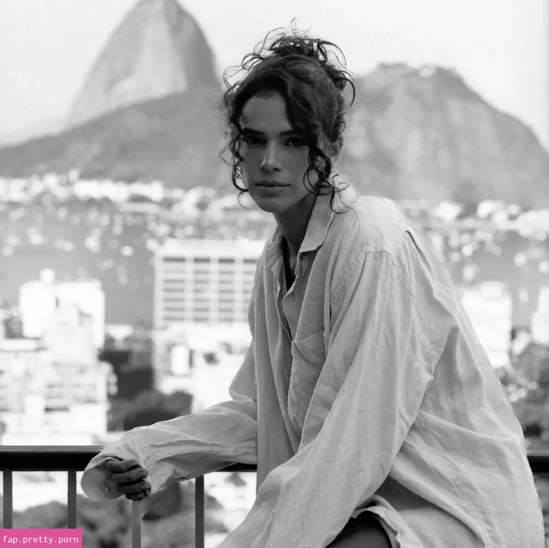 Bruna Marquezine - Photo #47