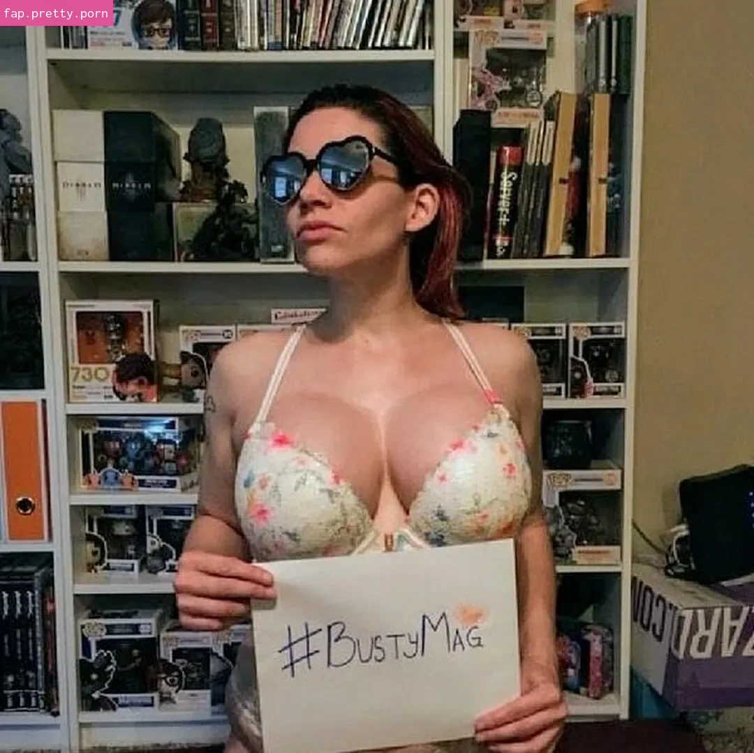 Busty Magazine - Photo #04