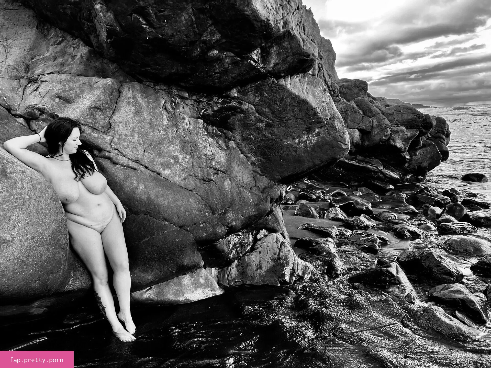 boobStruggle - Photo #07