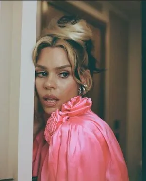 Billie Piper