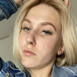 Blonde Pussy Jassie VIP