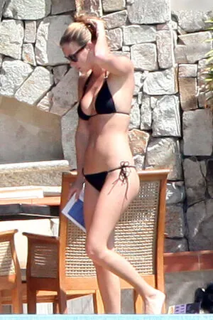 Bar Refaeli