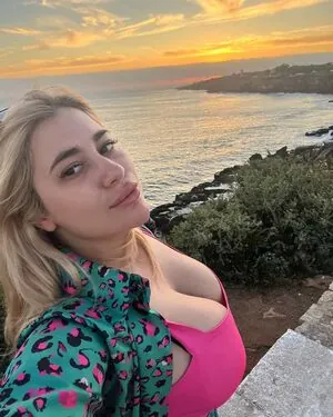 blondiiie_rose