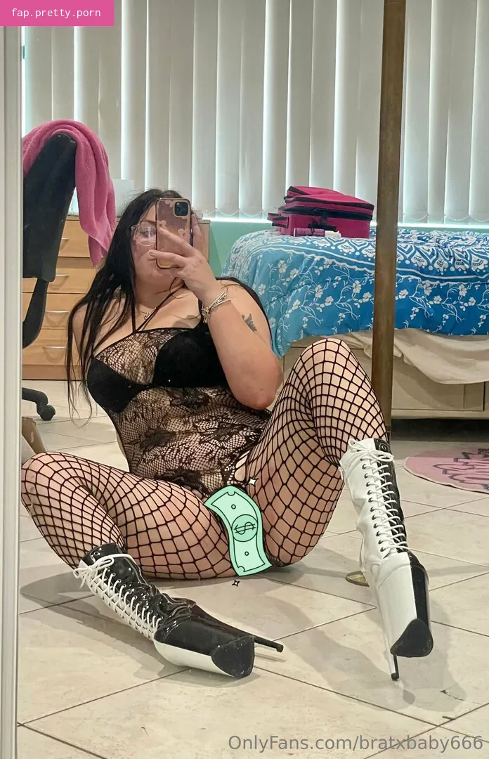 bratxbaby666 - Photo #28