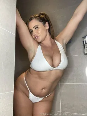 britishbustybrunettemilf