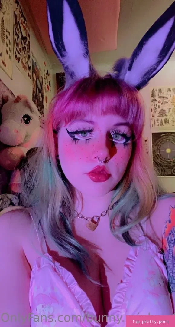 bunny.rainbow69 - Photo #43