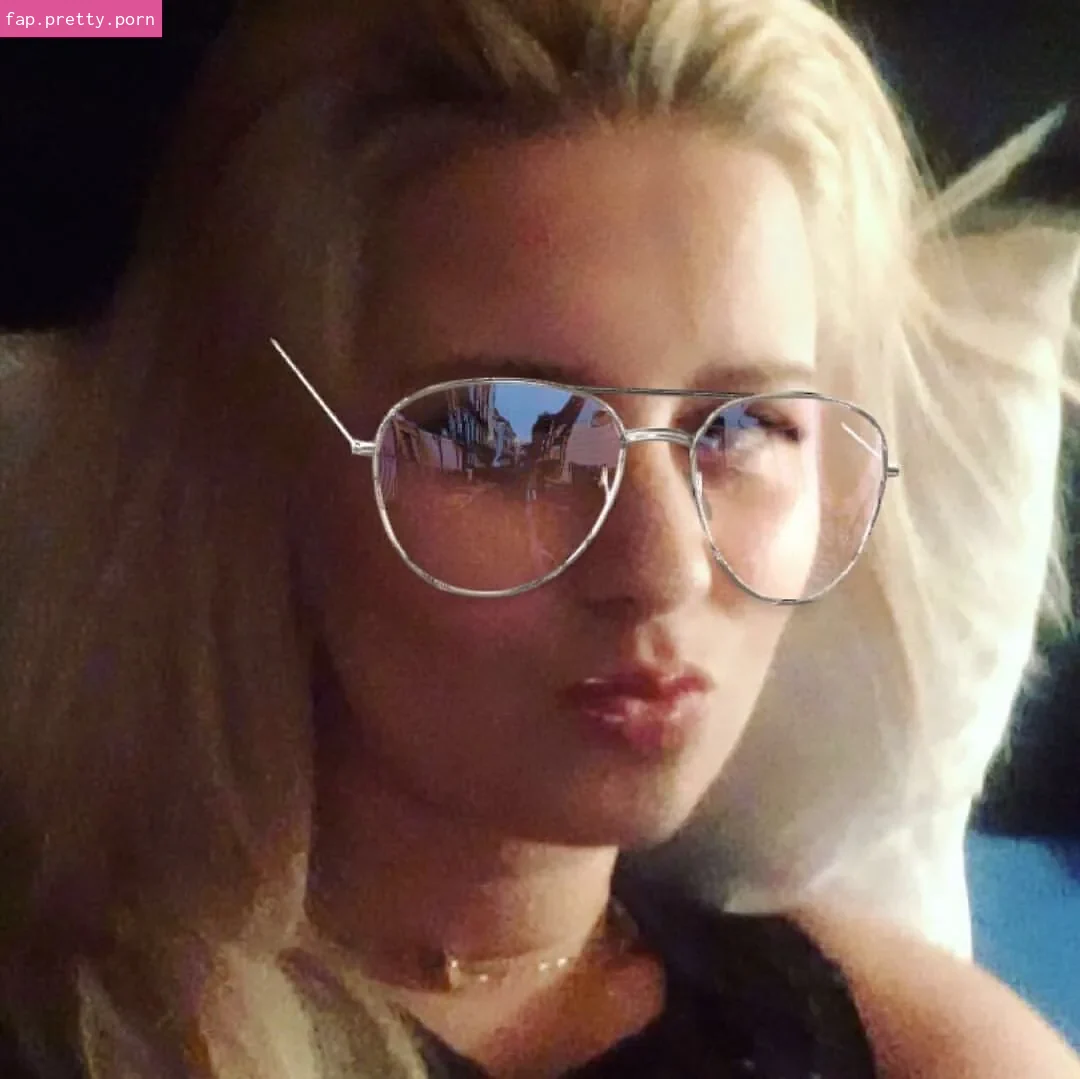 Barbara Szabo - Photo #12
