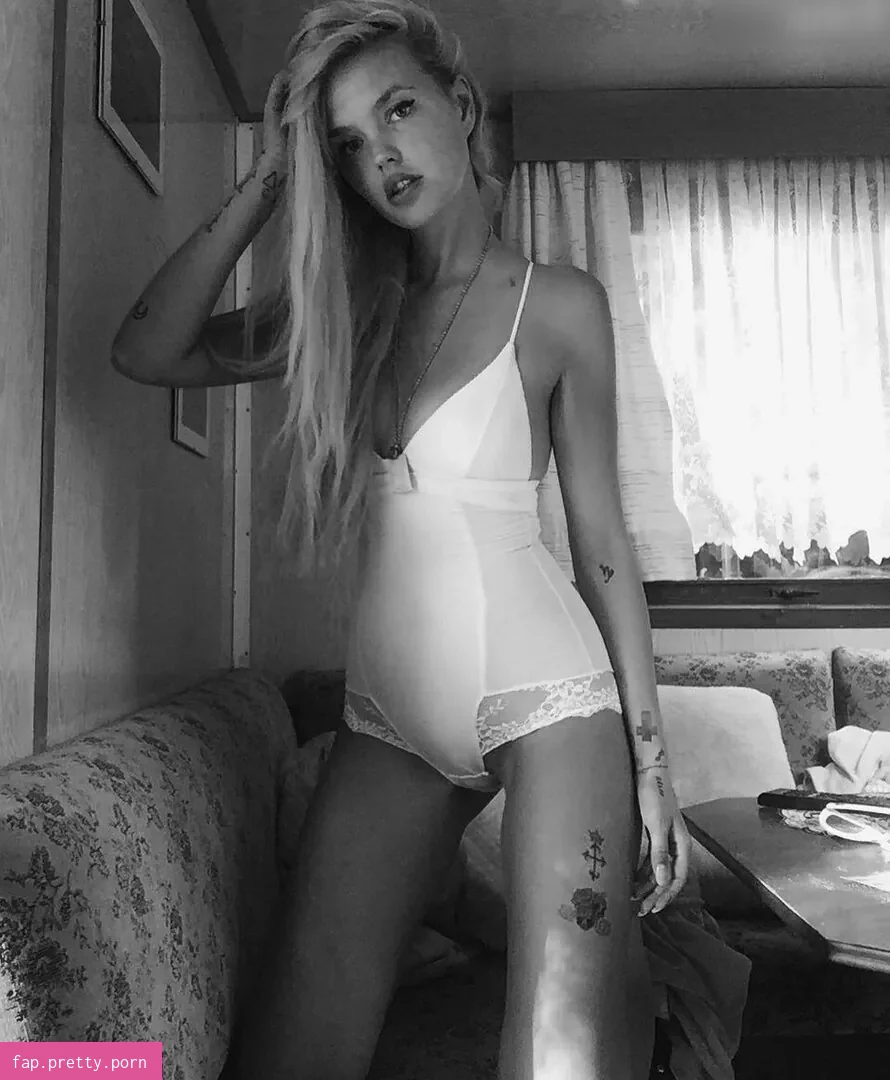 Bonnie Strange - Photo #93