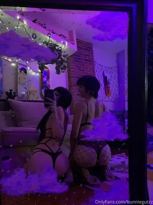 bunniegutzz