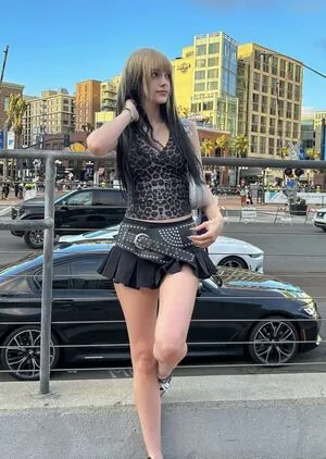 BunnyGirlBree