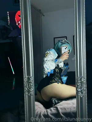 bunnygirlluna