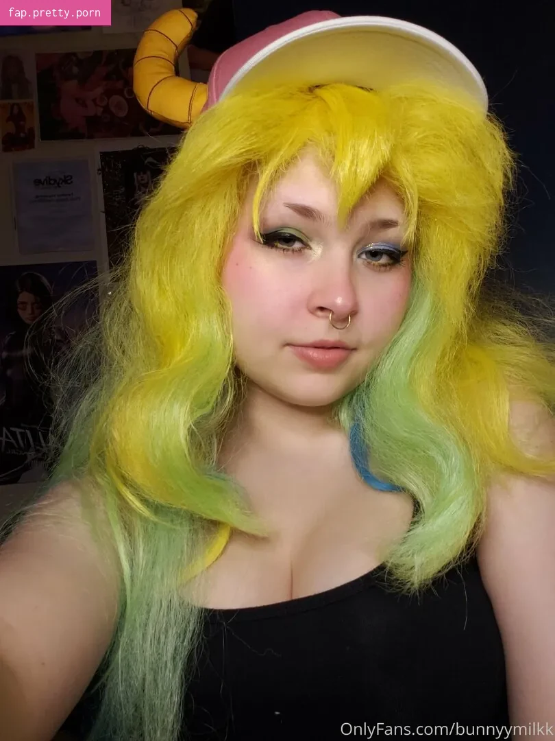 bunnyymilkk - Photo #49