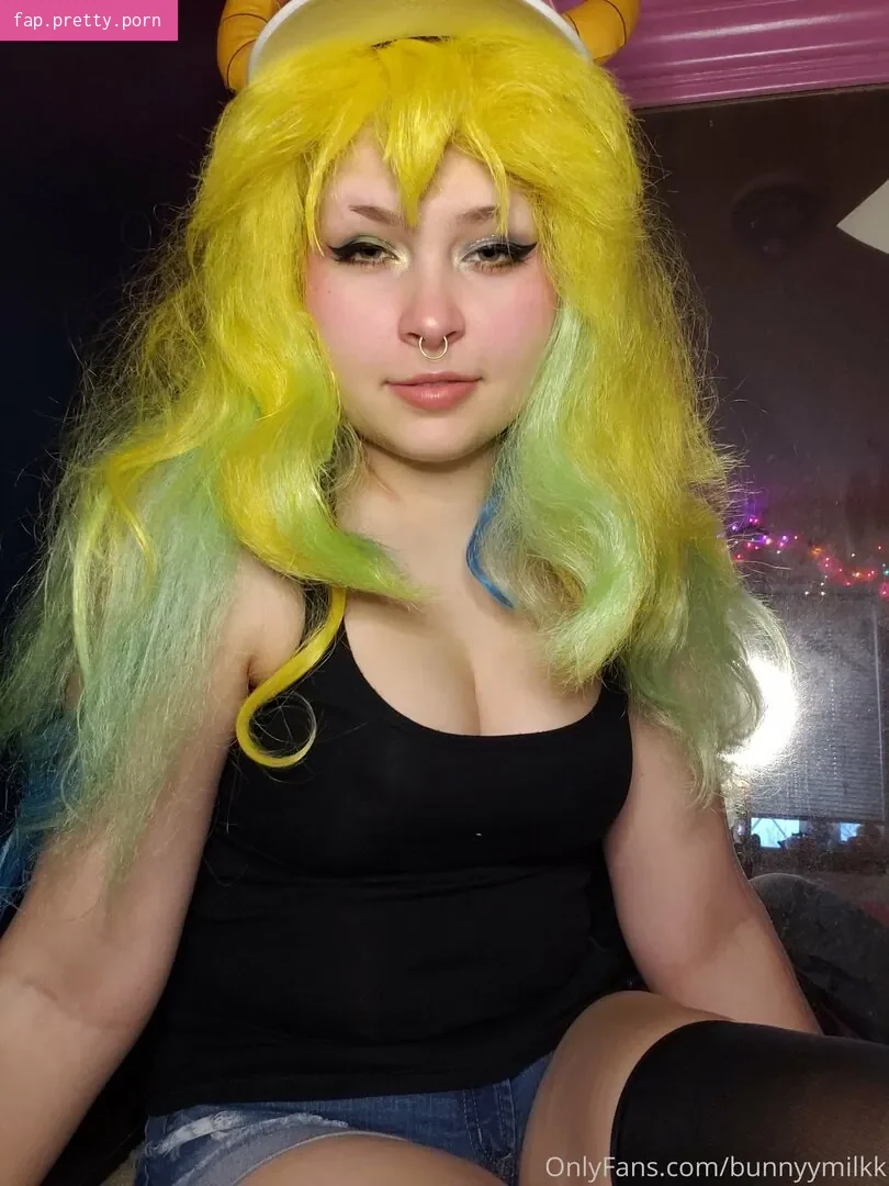 bunnyymilkk - Photo #51